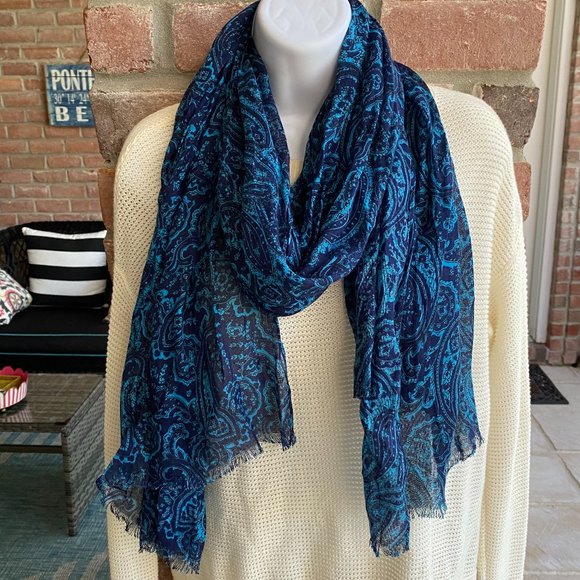 J. Crew Accessories - ✨J.CREW Blue Paisley Scarf with Fringe EUC!
